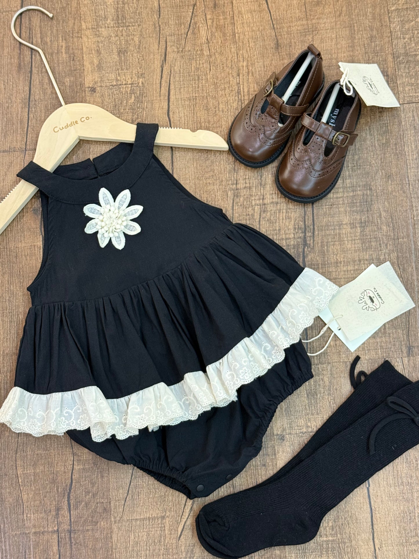 Bloom in black