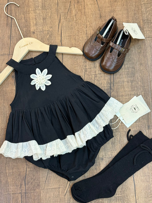 Bloom in black