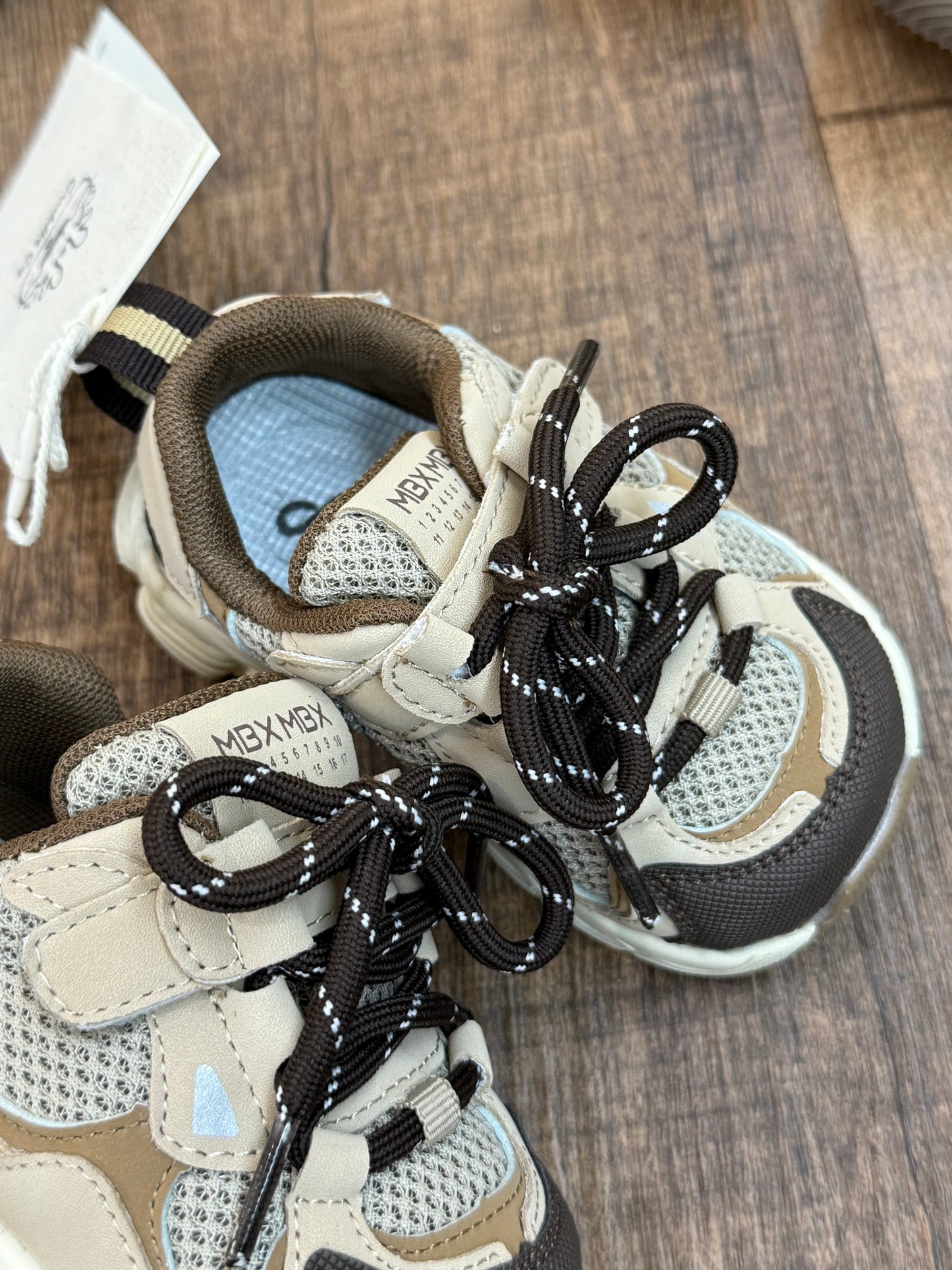 Sportshoes